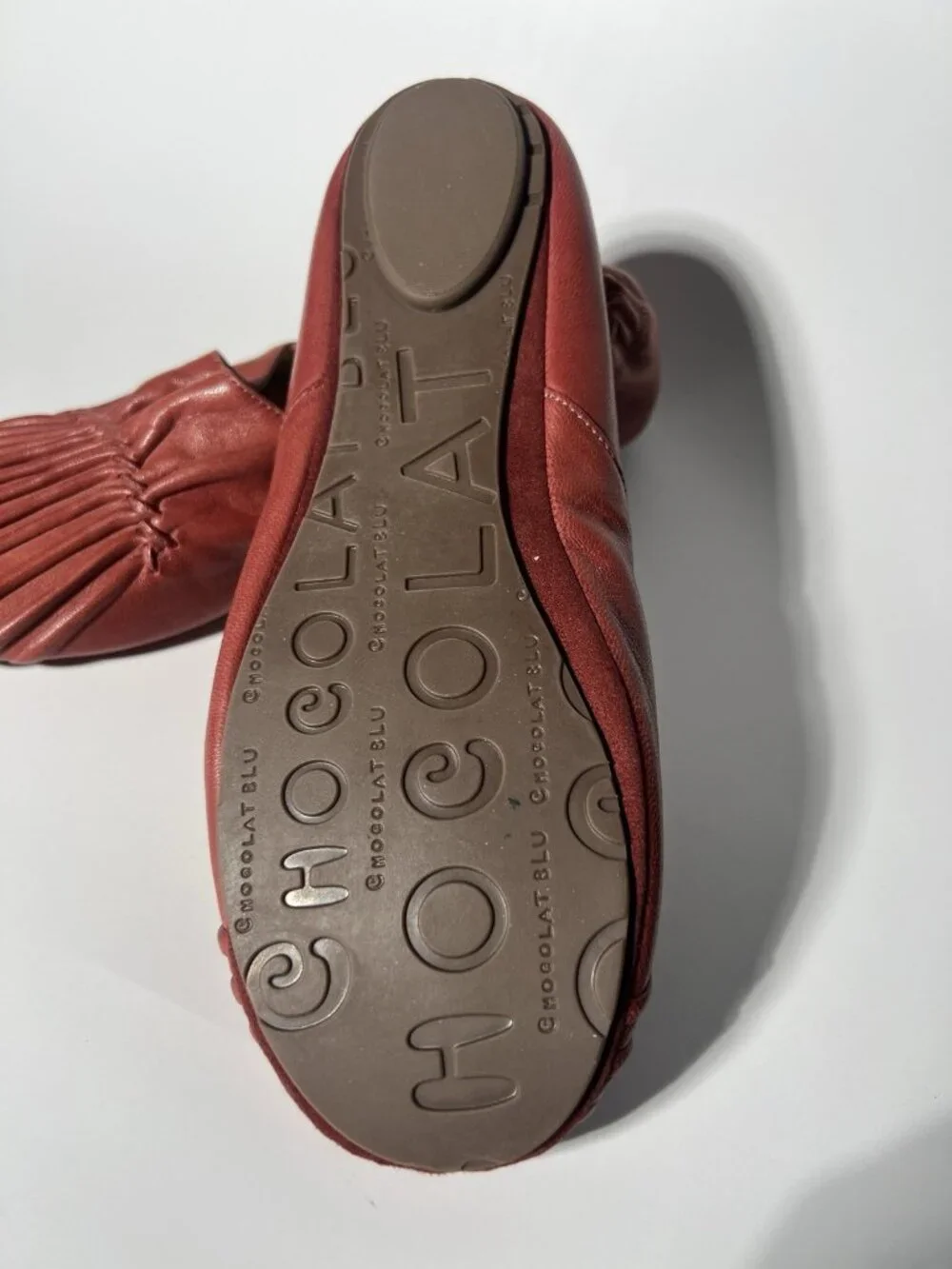 Chocolat Blu Women’s Flats 8.5 M Red Pleated Leather Round Toe Slip-On Shoes